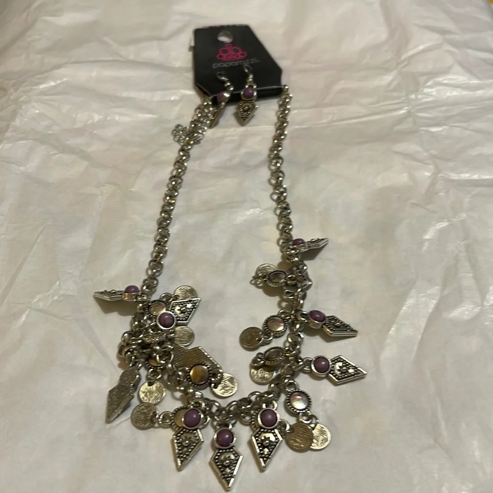 Necklace Set - Picture 1 of 3
